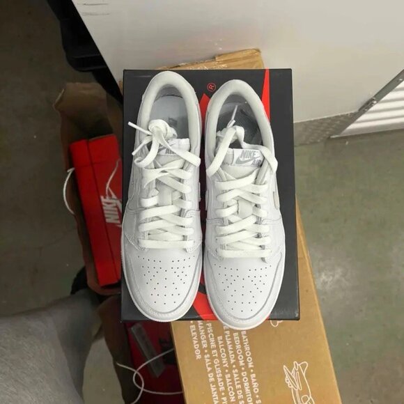 Air Jordan 1 Retro Low OG GS 'Neutral Grey' 2021 CZ0858 100 Gs size 7Y 8.5 women - Picture 3 of 9